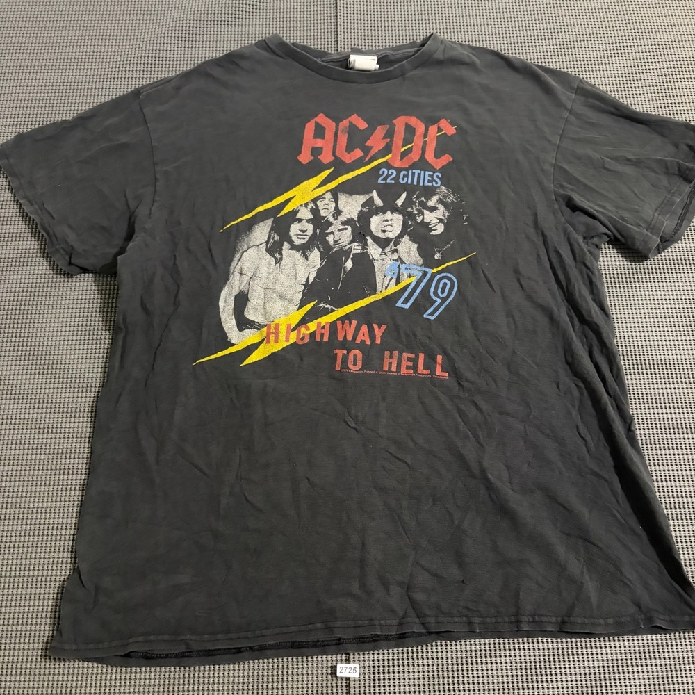 Junk Food AC/DC Highway to Hell Tour Graphic T-Shirt Size L